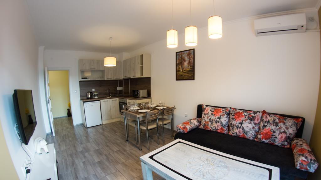 Nasred Grada Apartment ฮิซาเรีย ภายนอก รูปภาพ